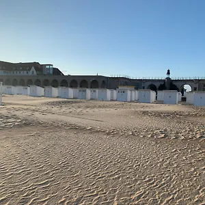 90m2 Op 70m Van Het Strand. , Ostende Belgique