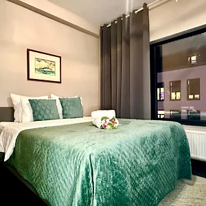 Luxury , Anvers Belgique